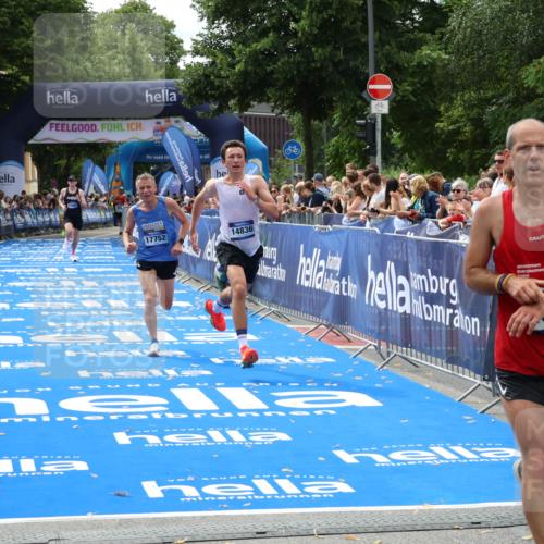29.06.2025 - hella hamburg halbmarathon Zöllner http://msf.ph/oto/8174575 29.06.2025 10:25:00 Ziel 2483, 10867, 14836, 16361, 17752 meine-sportfotos.de