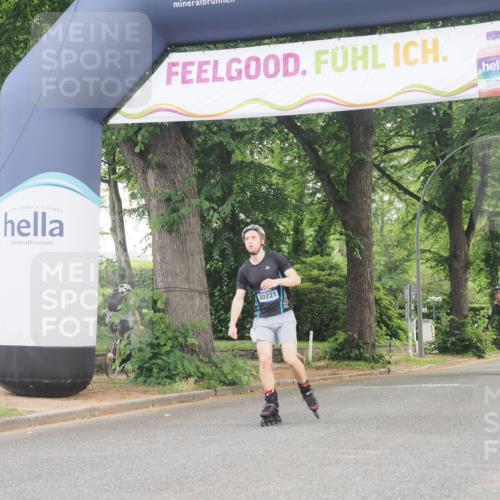 29.06.2025 - hella hamburg halbmarathon KatJ http://msf.ph/oto/8174612 29.06.2025 09:20:39 Zwischen KM18-KM19  meine-sportfotos.de