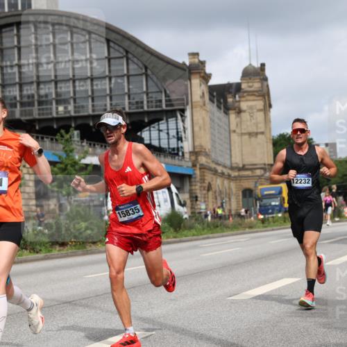 29.06.2025 - hella hamburg halbmarathon Yannick Fuchs http://msf.ph/oto/8174656 29.06.2025 10:26:24 20KM 3201, 3955, 4812, 5660, 6619, 10298, 10929, 12232, 12681, 13606, 13617, 14450, 14548, 15835, 18102, 19118 meine-sportfotos.de