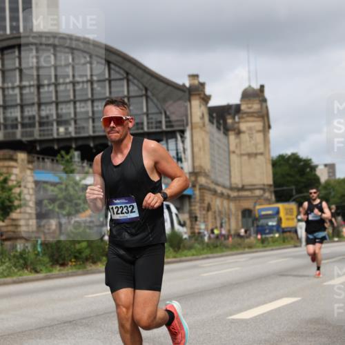 29.06.2025 - hella hamburg halbmarathon Yannick Fuchs http://msf.ph/oto/8174697 29.06.2025 10:26:25 20KM 3201, 3955, 4812, 5660, 6619, 10298, 10929, 12232, 12681, 13606, 13617, 14450, 14548, 15835, 18102, 19118 meine-sportfotos.de
