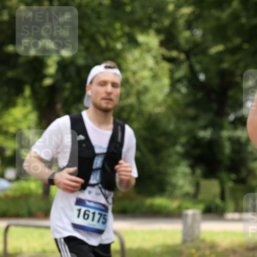 29.06.2025 - hella hamburg halbmarathon Yannick Fuchs http://msf.ph/oto/8174707 29.06.2025 10:41:38 20KM 51, 1012, 1460, 1592, 1604, 2274, 2839, 2864, 2869, 3976, 4093, 4377, 5022, 5129, 5532, 5650, 5889, 6134, 6168, 6203, 6630, 6716, 7480, 7962, 8564, 8693, 8852, 9051, 10122, 10423, 10988, 11021, 11518, 12679, 12706, 12724, 12870, 13223, 13303, 13672, 14730, 15350, 15451, 15923, 15973, 16089, 16175, 16819, 17172, 17229, 17743, 17846, 17915, 17979, 18297, 18356, 18856, 19127 meine-sportfotos.de