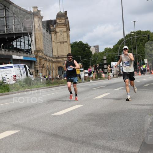 29.06.2025 - hella hamburg halbmarathon Yannick Fuchs http://msf.ph/oto/8174716 29.06.2025 10:26:26 20KM 3201, 3955, 4812, 5660, 6619, 10298, 10929, 12232, 12681, 13606, 13617, 14450, 14548, 15835, 18102, 19118 meine-sportfotos.de