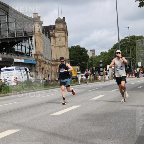 29.06.2025 - hella hamburg halbmarathon Yannick Fuchs http://msf.ph/oto/8174727 29.06.2025 10:26:26 20KM 3201, 3955, 4812, 5660, 6619, 10298, 10929, 12232, 12681, 13606, 13617, 14450, 14548, 15835, 18102, 19118 meine-sportfotos.de
