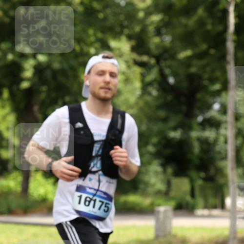 29.06.2025 - hella hamburg halbmarathon Yannick Fuchs http://msf.ph/oto/8174734 29.06.2025 10:41:38 20KM 51, 1012, 1460, 1592, 1604, 2274, 2839, 2864, 2869, 3976, 4093, 4377, 5022, 5129, 5532, 5650, 5889, 6134, 6168, 6203, 6630, 6716, 7480, 7962, 8564, 8693, 8852, 9051, 10122, 10423, 10988, 11021, 11518, 12679, 12706, 12724, 12870, 13223, 13303, 13672, 14730, 15350, 15451, 15923, 15973, 16089, 16175, 16819, 17172, 17229, 17743, 17846, 17915, 17979, 18297, 18356, 18856, 19127 meine-sportfotos.de