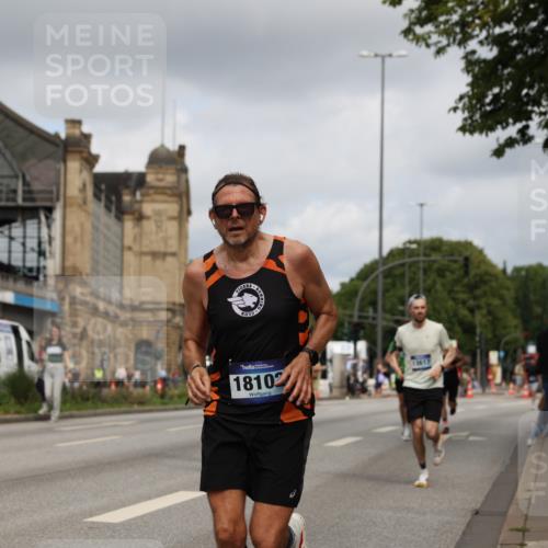 29.06.2025 - hella hamburg halbmarathon Yannick Fuchs http://msf.ph/oto/8174867 29.06.2025 10:26:38 20KM 1686, 3955, 4129, 4698, 4812, 5187, 5660, 6619, 7272, 7793, 12681, 13606, 13617, 14450, 18102 meine-sportfotos.de