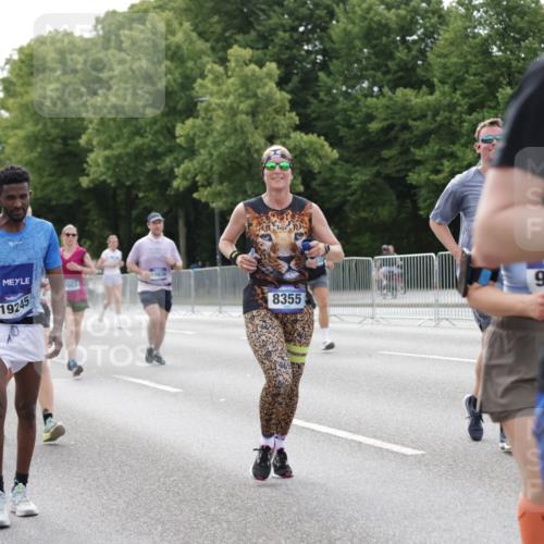 29.06.2025 - hella hamburg halbmarathon Jannik Wohlers http://msf.ph/oto/8174894 29.06.2025 10:22:19 Lombardsbrücke 1029, 2294, 2479, 2766, 2886, 3003, 3430, 3600, 3601, 5223, 5343, 5629, 5798, 6899, 7188, 7190, 7276, 7529, 7925, 8355, 8931, 9256, 9392, 9598, 10065, 10086, 10573, 10826, 10902, 11665, 12592, 13472, 13921, 13963, 14525, 14633, 14801, 14906, 15870, 16618, 16801 meine-sportfotos.de