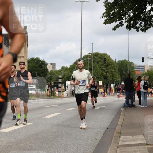 29.06.2025 - hella hamburg halbmarathon Yannick Fuchs http://msf.ph/oto/8174901 29.06.2025 10:26:39 20KM 1686, 3955, 4129, 4698, 4812, 5187, 5660, 6619, 7272, 7793, 12681, 13606, 13617, 14450, 18102 meine-sportfotos.de
