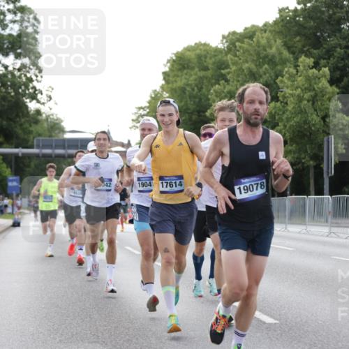 29.06.2025 - hella hamburg halbmarathon Jannik Wohlers http://msf.ph/oto/8174942 29.06.2025 09:42:16 Lombardsbrücke 5612, 7331, 7855, 9269, 10468, 11078, 11228, 12360, 13872, 13913, 14753, 14836, 16615, 17614, 19041, 19042, 19050, 19078 meine-sportfotos.de