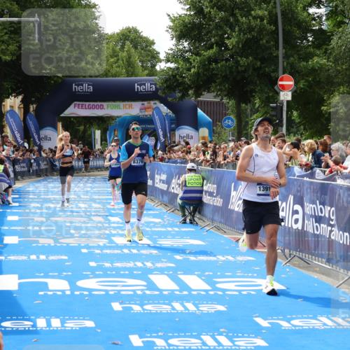 29.06.2025 - hella hamburg halbmarathon Zöllner http://msf.ph/oto/8174961 29.06.2025 10:25:17 Ziel 8376, 11994, 13913, 14113, 16484 meine-sportfotos.de
