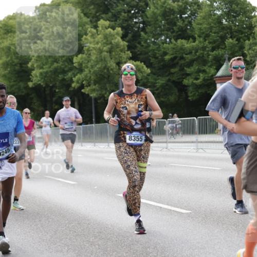 29.06.2025 - hella hamburg halbmarathon Jannik Wohlers http://msf.ph/oto/8174991 29.06.2025 10:22:19 Lombardsbrücke 1029, 2294, 2479, 2766, 2886, 3003, 3430, 3600, 3601, 5223, 5343, 5629, 5798, 6899, 7188, 7190, 7276, 7529, 7925, 8355, 8931, 9256, 9392, 9598, 10065, 10086, 10573, 10826, 10902, 11665, 12592, 13472, 13921, 13963, 14525, 14633, 14801, 14906, 15870, 16618, 16801 meine-sportfotos.de
