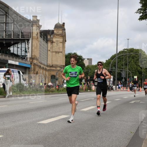 29.06.2025 - hella hamburg halbmarathon Yannick Fuchs http://msf.ph/oto/8174997 29.06.2025 10:26:42 20KM 1686, 3955, 4129, 4698, 4812, 5187, 5660, 6619, 7272, 7793, 11199, 13606, 13617, 14450, 18102 meine-sportfotos.de
