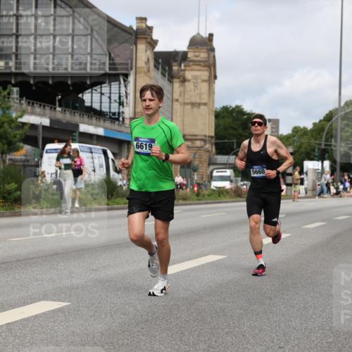 29.06.2025 - hella hamburg halbmarathon Yannick Fuchs http://msf.ph/oto/8175012 29.06.2025 10:26:42 20KM 1686, 3955, 4129, 4698, 4812, 5187, 5660, 6619, 7272, 7793, 11199, 13606, 13617, 14450, 18102 meine-sportfotos.de