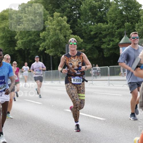 29.06.2025 - hella hamburg halbmarathon Jannik Wohlers http://msf.ph/oto/8175024 29.06.2025 10:22:19 Lombardsbrücke 1029, 2294, 2479, 2766, 2886, 3003, 3430, 3600, 3601, 5223, 5343, 5629, 5798, 6899, 7188, 7190, 7276, 7529, 7925, 8355, 8931, 9256, 9392, 9598, 10065, 10086, 10573, 10826, 10902, 11665, 12592, 13472, 13921, 13963, 14525, 14633, 14801, 14906, 15870, 16618, 16801 meine-sportfotos.de