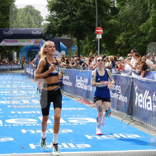29.06.2025 - hella hamburg halbmarathon Zöllner http://msf.ph/oto/8175034 29.06.2025 10:25:20 Ziel 11994, 14113, 16484 meine-sportfotos.de