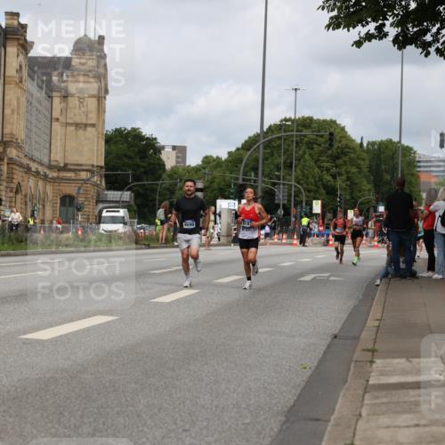29.06.2025 - hella hamburg halbmarathon Yannick Fuchs http://msf.ph/oto/8175069 29.06.2025 10:26:46 20KM 1686, 3935, 3955, 4129, 4698, 5187, 5660, 6619, 7272, 7793, 11199, 13606, 13617, 18102 meine-sportfotos.de