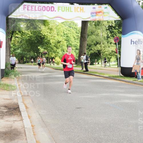 29.06.2025 - hella hamburg halbmarathon MichiJ http://msf.ph/oto/8175116 29.06.2025 10:15:53 Zwischen KM18-KM19 2483 meine-sportfotos.de