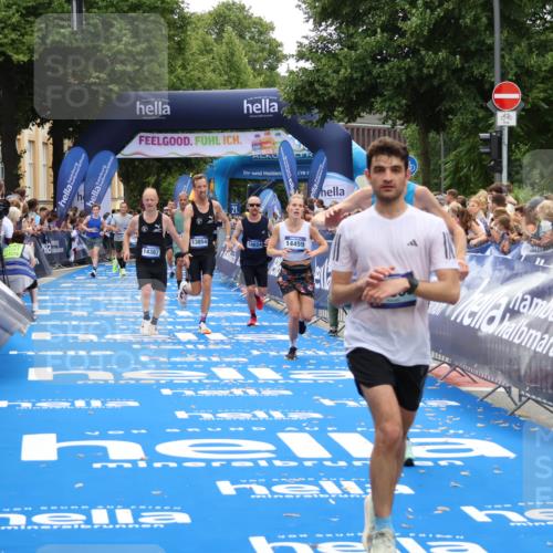 29.06.2025 - hella hamburg halbmarathon Zöllner http://msf.ph/oto/8175121 29.06.2025 10:37:24 Ziel 5003, 12739, 12900, 13854, 14387, 14459, 15888, 17306, 18159, 18723, 18824 meine-sportfotos.de