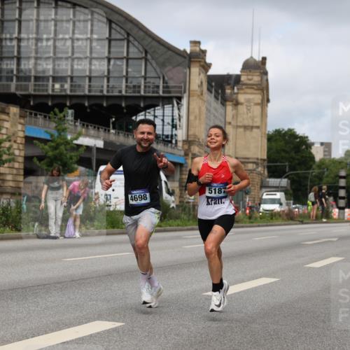 29.06.2025 - hella hamburg halbmarathon Yannick Fuchs http://msf.ph/oto/8175135 29.06.2025 10:26:49 20KM 1686, 3935, 3955, 4129, 4698, 5187, 5660, 6619, 7272, 7793, 11199, 11370, 13606, 13617, 16065, 16505 meine-sportfotos.de