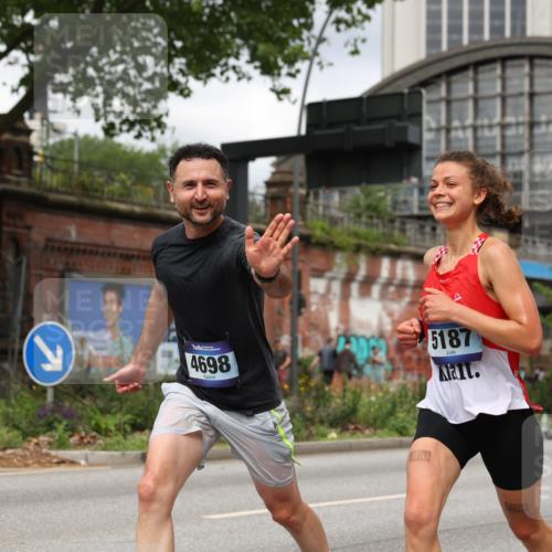 29.06.2025 - hella hamburg halbmarathon Yannick Fuchs http://msf.ph/oto/8175171 29.06.2025 10:26:50 20KM 1686, 3935, 3955, 4129, 4698, 5187, 5660, 6619, 7272, 7793, 11199, 11370, 13606, 13617, 16065, 16505 meine-sportfotos.de