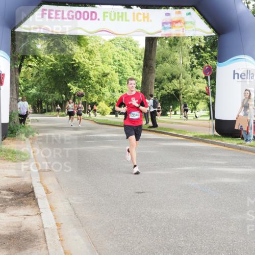 29.06.2025 - hella hamburg halbmarathon MichiJ http://msf.ph/oto/8175175 29.06.2025 10:15:53 Zwischen KM18-KM19 2483 meine-sportfotos.de