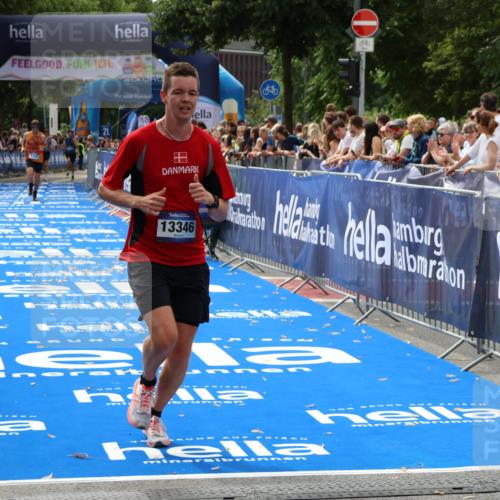 29.06.2025 - hella hamburg halbmarathon Zöllner http://msf.ph/oto/8175198 29.06.2025 10:25:38 Ziel 4338, 13346 meine-sportfotos.de