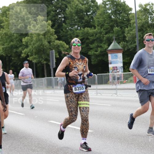 29.06.2025 - hella hamburg halbmarathon Jannik Wohlers http://msf.ph/oto/8175238 29.06.2025 10:22:20 Lombardsbrücke 1029, 2294, 2479, 2766, 2886, 3003, 3430, 3600, 3601, 5223, 5343, 5629, 5798, 6899, 7188, 7190, 7276, 7529, 7925, 8355, 8931, 9256, 9392, 10086, 10573, 10826, 10902, 11665, 12592, 13472, 13921, 13963, 14525, 14633, 14801, 14906, 15870, 16618, 16801 meine-sportfotos.de