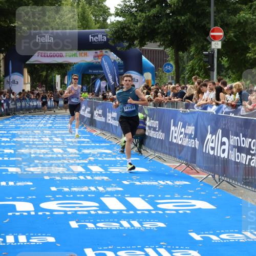 29.06.2025 - hella hamburg halbmarathon Zöllner http://msf.ph/oto/8175310 29.06.2025 10:25:47 Ziel 11228, 14107 meine-sportfotos.de