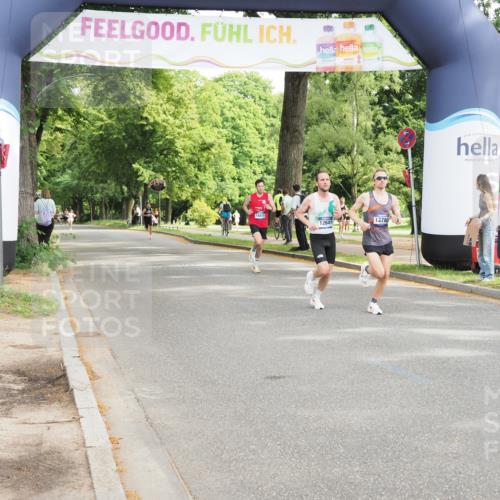 29.06.2025 - hella hamburg halbmarathon MichiJ http://msf.ph/oto/8175371 29.06.2025 10:15:59 Zwischen KM18-KM19 13346, 13780 meine-sportfotos.de