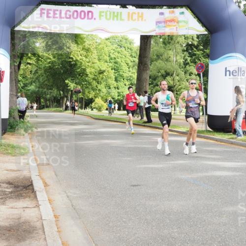 29.06.2025 - hella hamburg halbmarathon MichiJ http://msf.ph/oto/8175382 29.06.2025 10:15:59 Zwischen KM18-KM19 13346, 13780 meine-sportfotos.de