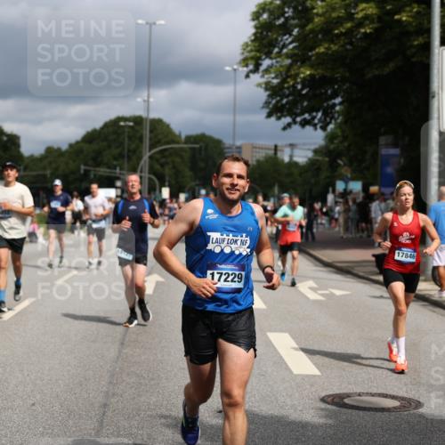 29.06.2025 - hella hamburg halbmarathon Yannick Fuchs http://msf.ph/oto/8175684 29.06.2025 10:41:44 20KM 51, 1460, 1592, 1604, 1613, 1696, 2274, 2284, 2839, 2864, 2869, 3976, 4093, 4377, 5022, 5650, 5889, 6134, 6168, 6716, 7962, 8693, 8852, 9051, 10122, 10423, 10969, 10988, 11021, 11283, 11518, 12679, 12706, 12724, 12870, 13223, 13672, 14730, 15350, 15451, 15478, 15479, 15923, 15973, 16819, 17172, 17229, 17451, 17743, 17846, 17915, 17979, 18104, 18297, 18856, 19127 meine-sportfotos.de