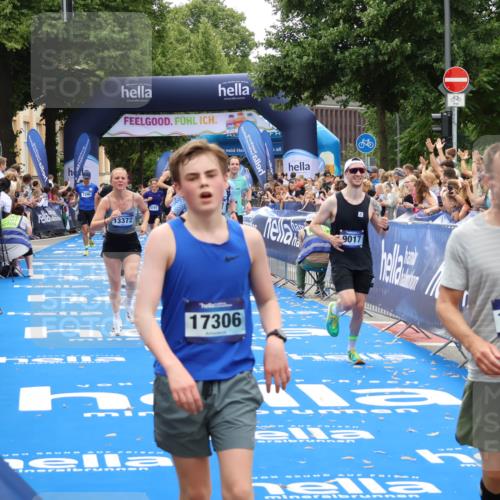 29.06.2025 - hella hamburg halbmarathon Zöllner http://msf.ph/oto/8175702 29.06.2025 10:37:33 Ziel 1290, 2767, 5042, 5791, 6047, 7831, 9017, 9914, 10451, 13372, 18159, 18723 meine-sportfotos.de