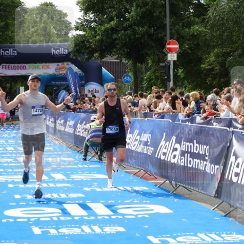 29.06.2025 - hella hamburg halbmarathon Zöllner http://msf.ph/oto/8175777 29.06.2025 10:26:35 Ziel 1577, 14728, 17040 meine-sportfotos.de