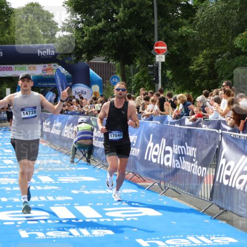 29.06.2025 - hella hamburg halbmarathon Zöllner http://msf.ph/oto/8175782 29.06.2025 10:26:35 Ziel 1577, 14728, 17040 meine-sportfotos.de