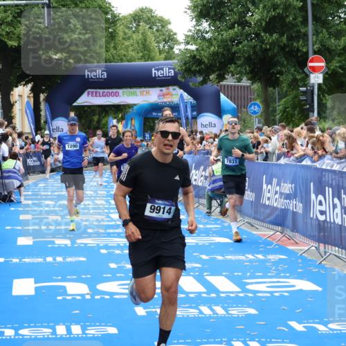 29.06.2025 - hella hamburg halbmarathon Zöllner http://msf.ph/oto/8175791 29.06.2025 10:37:37 Ziel 1290, 5042, 5791, 6047, 7831, 9914, 10451, 10922, 11106, 18193, 18216 meine-sportfotos.de