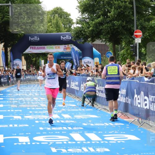 29.06.2025 - hella hamburg halbmarathon Zöllner http://msf.ph/oto/8175824 29.06.2025 10:26:41 Ziel 1577, 9565, 10848, 19076 meine-sportfotos.de