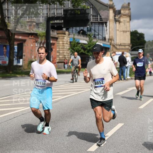 29.06.2025 - hella hamburg halbmarathon Yannick Fuchs http://msf.ph/oto/8175836 29.06.2025 10:41:46 20KM 51, 1460, 1592, 1604, 1613, 1696, 2274, 2284, 2839, 2864, 2869, 2953, 3976, 4093, 4377, 4528, 5022, 5650, 5889, 6009, 6134, 6168, 6716, 7962, 8693, 8852, 10122, 10969, 10988, 11021, 11283, 11518, 12679, 12706, 12724, 12870, 13223, 13672, 14730, 15350, 15451, 15478, 15479, 15923, 15973, 17172, 17229, 17451, 17743, 17846, 17915, 17979, 18104, 18856, 19127 meine-sportfotos.de