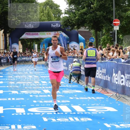29.06.2025 - hella hamburg halbmarathon Zöllner http://msf.ph/oto/8175840 29.06.2025 10:26:42 Ziel 1577, 9565, 10848, 19076 meine-sportfotos.de