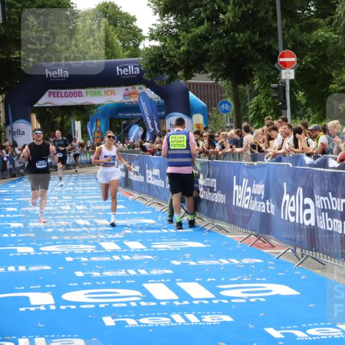 29.06.2025 - hella hamburg halbmarathon Zöllner http://msf.ph/oto/8175892 29.06.2025 10:26:45 Ziel 1065, 9565, 10848, 19076 meine-sportfotos.de
