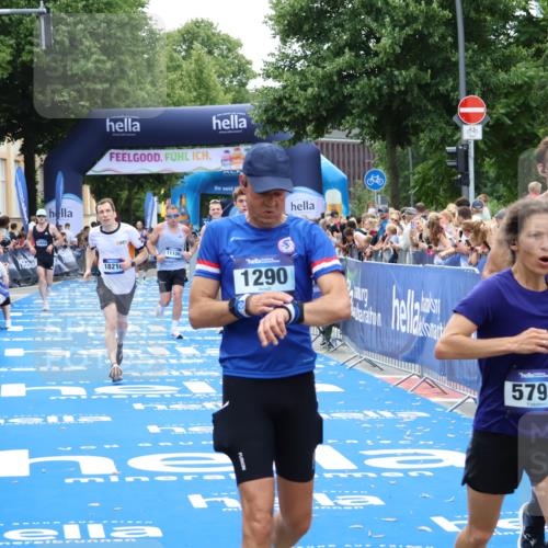 29.06.2025 - hella hamburg halbmarathon Zöllner http://msf.ph/oto/8175909 29.06.2025 10:37:41 Ziel 1290, 1505, 5791, 10451, 10922, 11106, 14934, 18193, 18216 meine-sportfotos.de