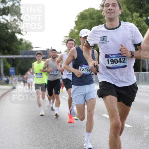 29.06.2025 - hella hamburg halbmarathon Jannik Wohlers http://msf.ph/oto/8175969 29.06.2025 09:42:18 Lombardsbrücke 5612, 7331, 7855, 9269, 10468, 11078, 11228, 12360, 13872, 13913, 14753, 14836, 16615, 17614, 18740, 19041, 19042, 19050, 19076, 19078 meine-sportfotos.de