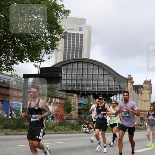 29.06.2025 - hella hamburg halbmarathon Yannick Fuchs http://msf.ph/oto/8176003 29.06.2025 10:27:16 20KM 1407, 1707, 1894, 5070, 5746, 6358, 7845, 7965, 8883, 9047, 10484, 10876, 10927, 11150, 11169, 11370, 11929, 13199, 14293, 15054, 15826, 16065, 16505, 16957, 18135, 18562, 18563 meine-sportfotos.de