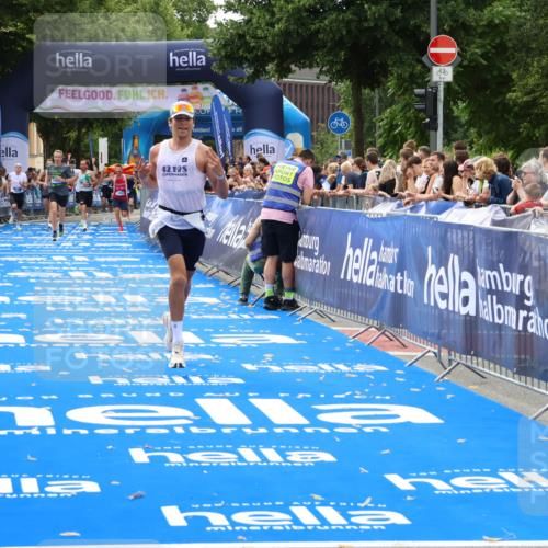 29.06.2025 - hella hamburg halbmarathon Zöllner http://msf.ph/oto/8176012 29.06.2025 10:26:56 Ziel 5344, 9079, 12992, 15023 meine-sportfotos.de