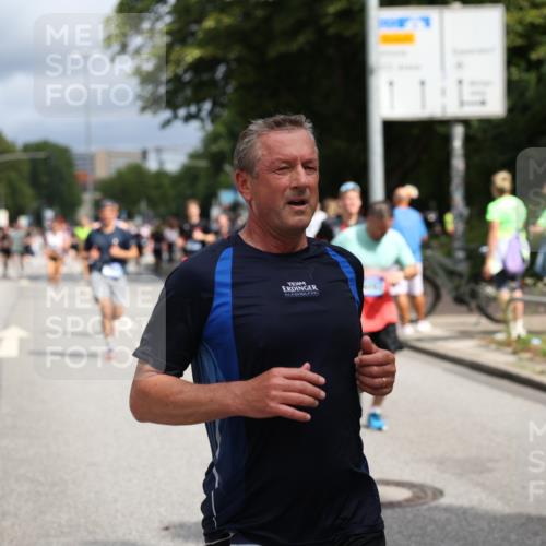 29.06.2025 - hella hamburg halbmarathon Yannick Fuchs http://msf.ph/oto/8176019 29.06.2025 10:41:47 20KM 51, 1460, 1592, 1604, 1613, 1696, 2274, 2284, 2839, 2864, 2869, 2953, 3976, 4093, 4377, 4528, 5022, 5650, 5889, 6009, 6134, 6168, 6716, 7962, 8693, 8852, 10122, 10969, 10988, 11021, 11283, 11518, 12679, 12706, 12724, 12870, 13223, 13672, 14730, 15350, 15451, 15478, 15479, 15923, 15973, 17172, 17229, 17451, 17743, 17846, 17905, 17915, 17979, 18104, 18856, 19127 meine-sportfotos.de