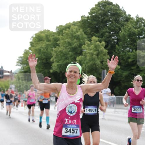 29.06.2025 - hella hamburg halbmarathon Jannik Wohlers http://msf.ph/oto/8176049 29.06.2025 10:22:23 Lombardsbrücke 1029, 2294, 2479, 2766, 3003, 3600, 3601, 5223, 5343, 5629, 5798, 7188, 7190, 7266, 7276, 7529, 7925, 8355, 9256, 9392, 10086, 10826, 10902, 11665, 12190, 12592, 13921, 14525, 14633, 14801, 15469, 15870, 16618, 16801 meine-sportfotos.de