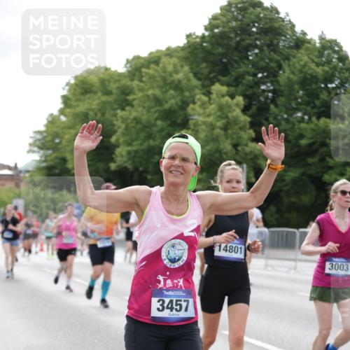 29.06.2025 - hella hamburg halbmarathon Jannik Wohlers http://msf.ph/oto/8176121 29.06.2025 10:22:23 Lombardsbrücke 1029, 2294, 2479, 2766, 3003, 3600, 3601, 5223, 5343, 5629, 5798, 7188, 7190, 7266, 7276, 7529, 7925, 8355, 9256, 9392, 10086, 10826, 10902, 11665, 12190, 12592, 13921, 14525, 14633, 14801, 15469, 15870, 16618, 16801 meine-sportfotos.de