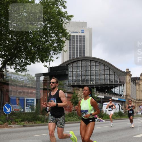 29.06.2025 - hella hamburg halbmarathon Yannick Fuchs http://msf.ph/oto/8176130 29.06.2025 10:27:18 20KM 1407, 1707, 1894, 5070, 5746, 6358, 7845, 7965, 8883, 9047, 10484, 10876, 10927, 11150, 11169, 11370, 11929, 13199, 14293, 15054, 15826, 16065, 16505, 16957, 18135, 18562, 18563 meine-sportfotos.de