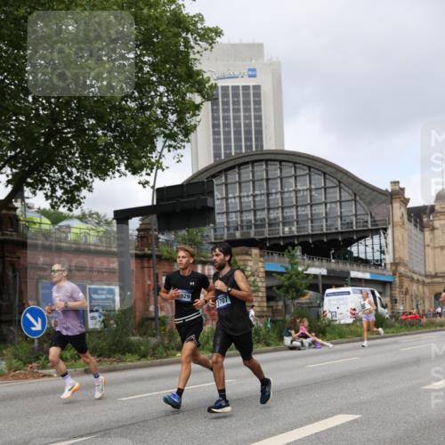 29.06.2025 - hella hamburg halbmarathon Yannick Fuchs http://msf.ph/oto/8176261 29.06.2025 10:27:22 20KM 1407, 1707, 1990, 5070, 5746, 6358, 7845, 7965, 8062, 8883, 9047, 10484, 10876, 10927, 11150, 11169, 11877, 11929, 13199, 13961, 14293, 15054, 15826, 16425, 16619, 16957, 18135, 18562, 18563 meine-sportfotos.de