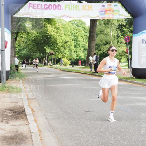 29.06.2025 - hella hamburg halbmarathon MichiJ http://msf.ph/oto/8176311 29.06.2025 10:16:16 Zwischen KM18-KM19 9565, 19076 meine-sportfotos.de