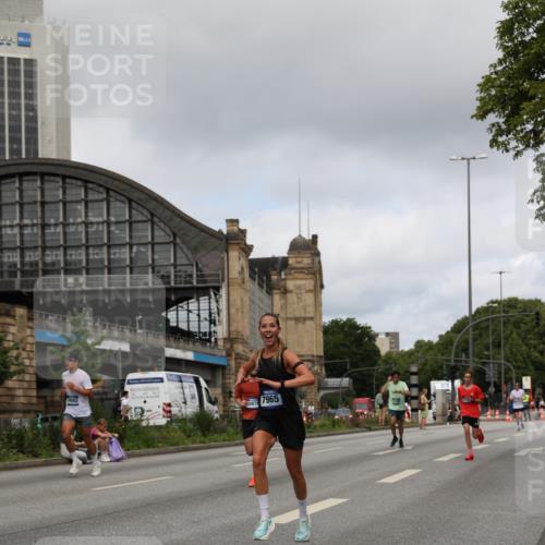 29.06.2025 - hella hamburg halbmarathon Yannick Fuchs http://msf.ph/oto/8176319 29.06.2025 10:27:25 20KM 1707, 1990, 5070, 5746, 6358, 7845, 7965, 8062, 8883, 9047, 10484, 10876, 10927, 11150, 11169, 11745, 11877, 11929, 13199, 13686, 13961, 14293, 15054, 15826, 16425, 16619, 16957, 18135, 18562, 18563 meine-sportfotos.de