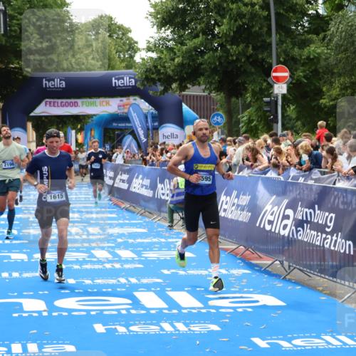 29.06.2025 - hella hamburg halbmarathon Zöllner http://msf.ph/oto/8176332 29.06.2025 10:37:51 Ziel 1615, 2196, 2404, 9171, 13148, 13595, 18276, 18277, 18529 meine-sportfotos.de